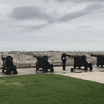 7d95c4561b38707aa2df795a832d9261_1761113104_2092.gif